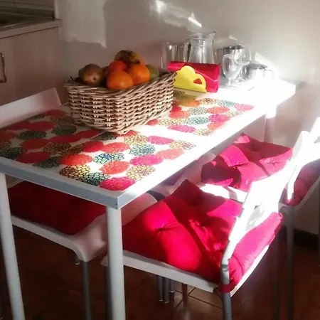 102025 - In Apartman *